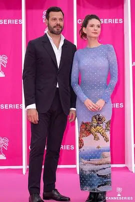 《塔皮第一季》:都市丛林生存指南,笑泪交织的法式轻喜剧